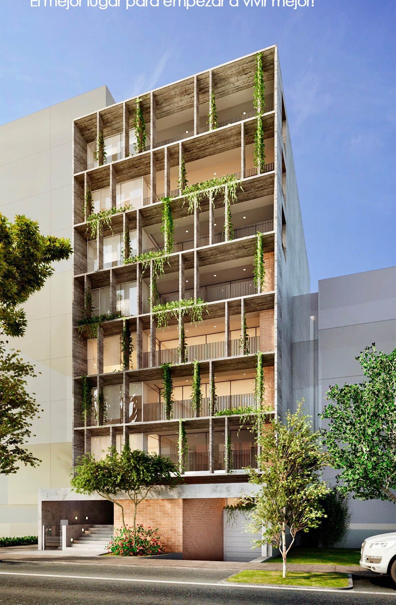 Cedrus: Fachada con celosía vertical de madera y vegetación colgante entre los niveles